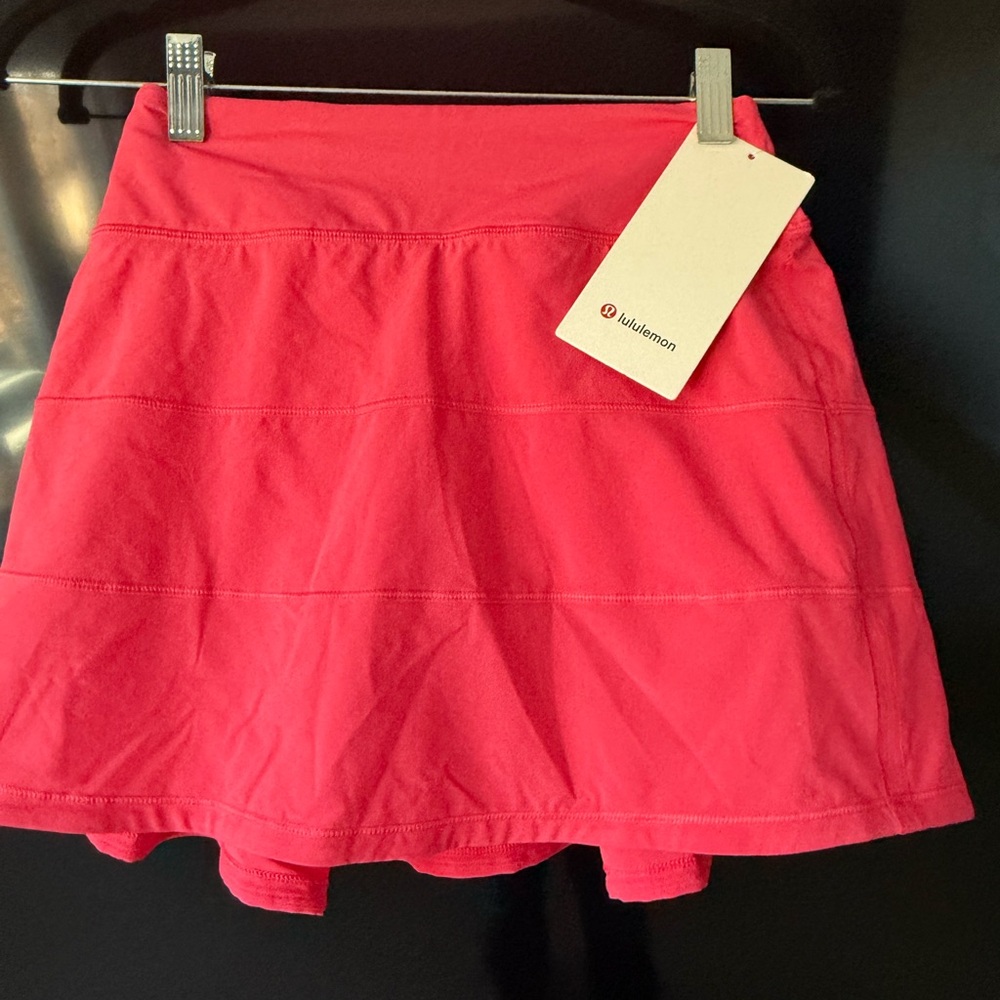Lulu lemon hot pink size 6